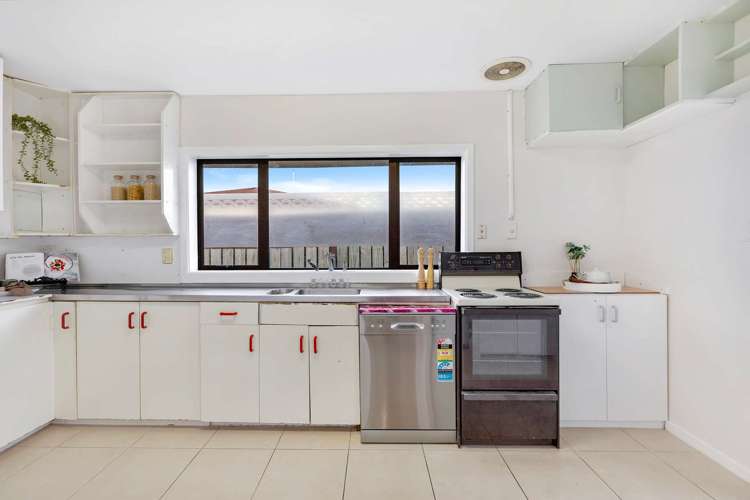 12 Brockenhurst Street Aranui_7