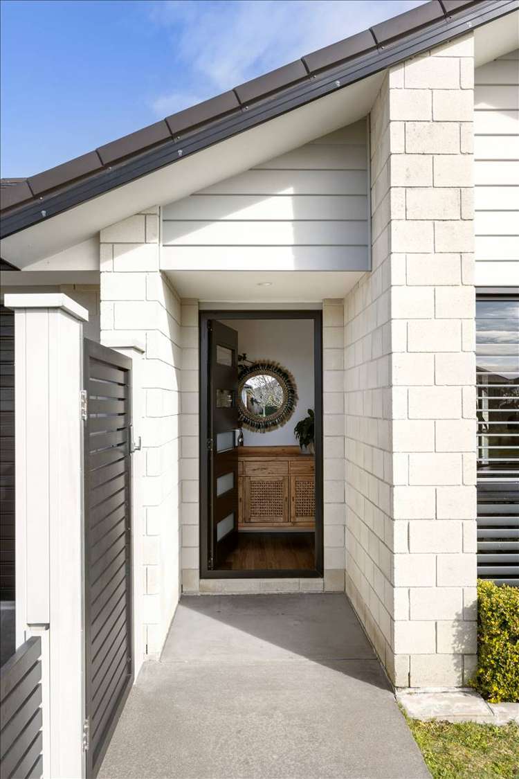 87 Puhirake Crescent Pyes Pa_4