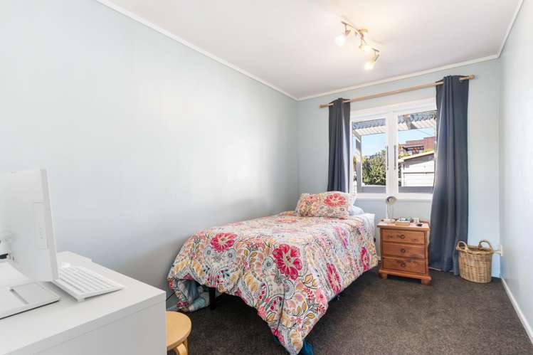 75 Wainui Avenue Point Chevalier_13
