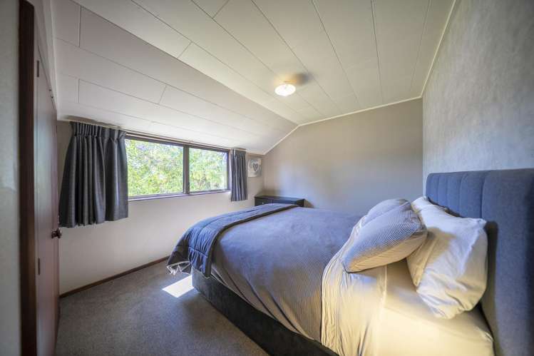 25 Howden Street Te Anau_9