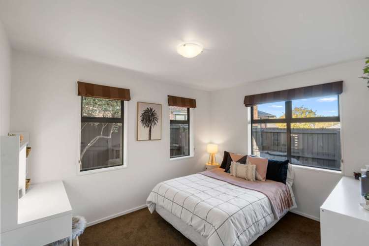 40 Titirangi Crescent Parklands_13