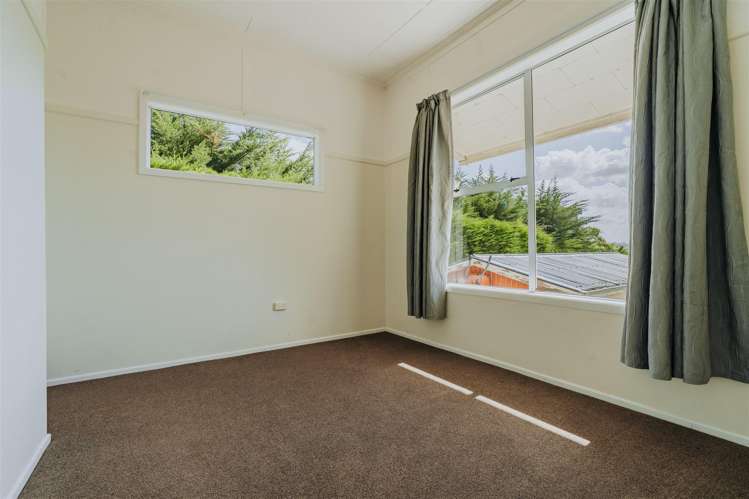 8 Armstrong Street Balclutha_15