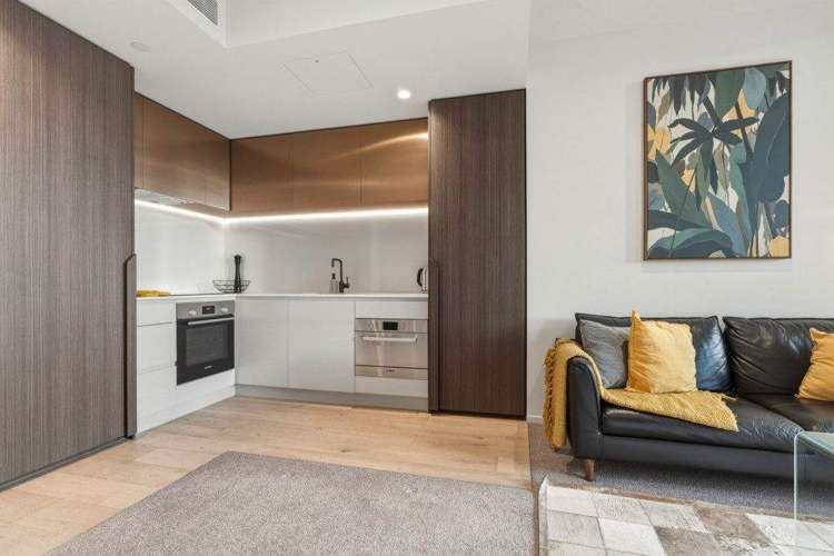 1607/10 Commerce Street City Centre_6