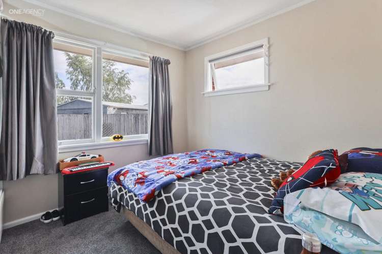 170 Shortland Street Aranui_11