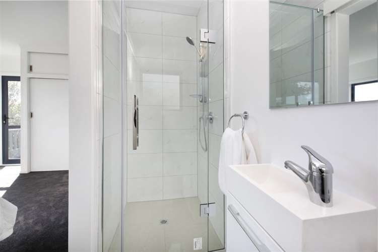 4 Priestley Drive Bucklands Beach_8