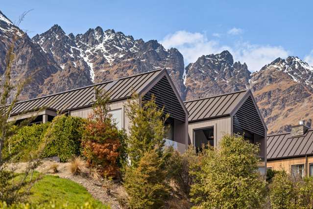 17 Falconer Rise Jacks Point_3