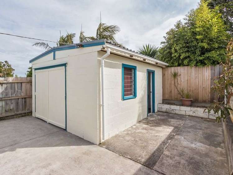 2/35 Elliot Street Howick_15