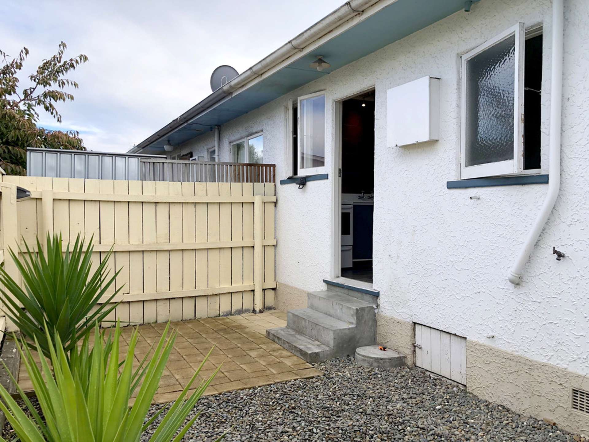 3/11 Cornwall Place Stoke_0