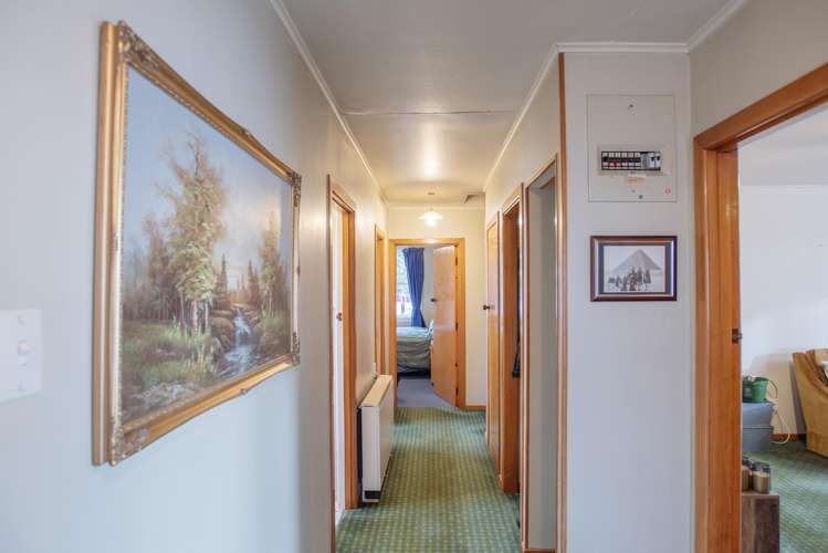 16 Great North Road Winton_7