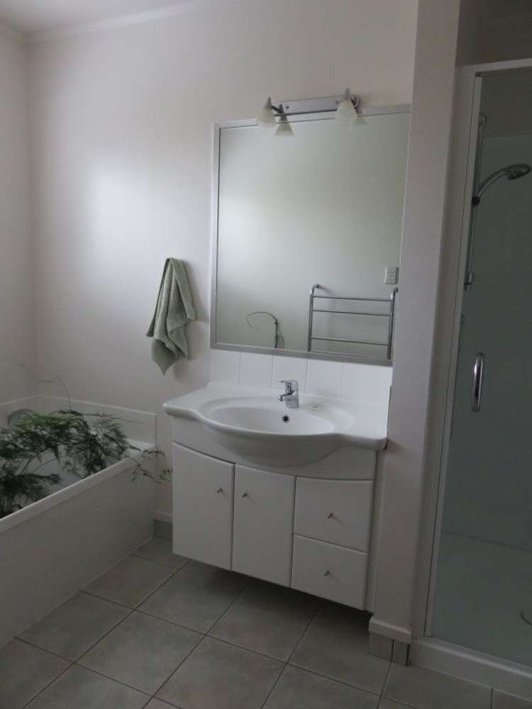 14 Churchill Avenue Allenton_15