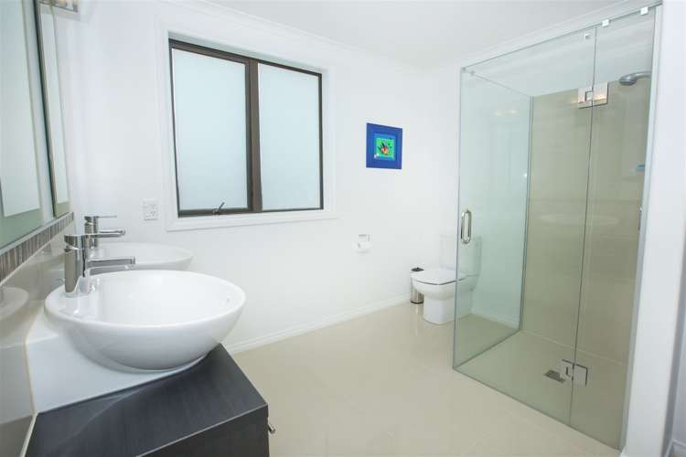 12 Aoraki Rise Aotea_18