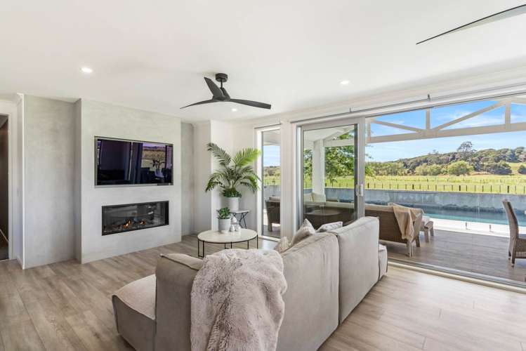 23 Newcombe Road Otaua_6