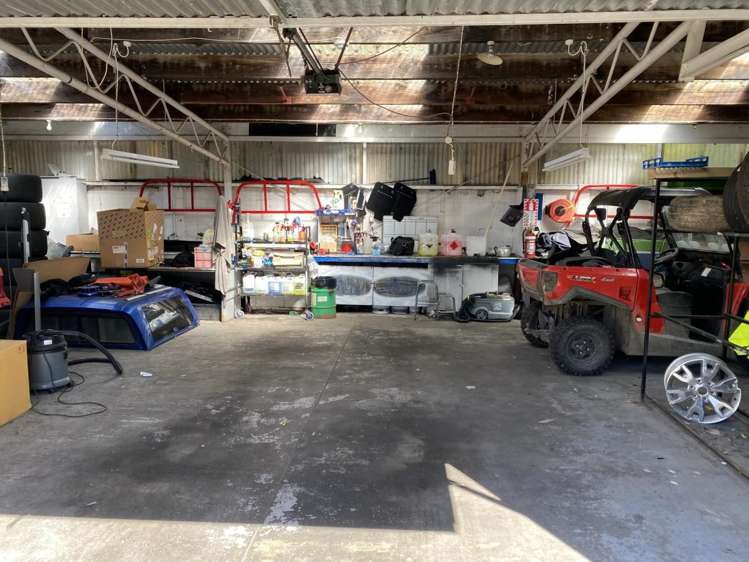 51 High Street Hawera_10