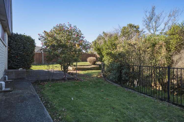 1/98A Lake Terrace Road Burwood_16