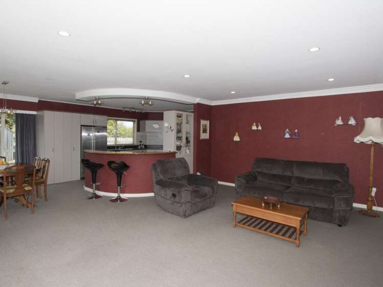 11 Kelvin Crescent Allenton_3