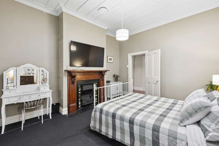 19 Middleton Road Kew_17