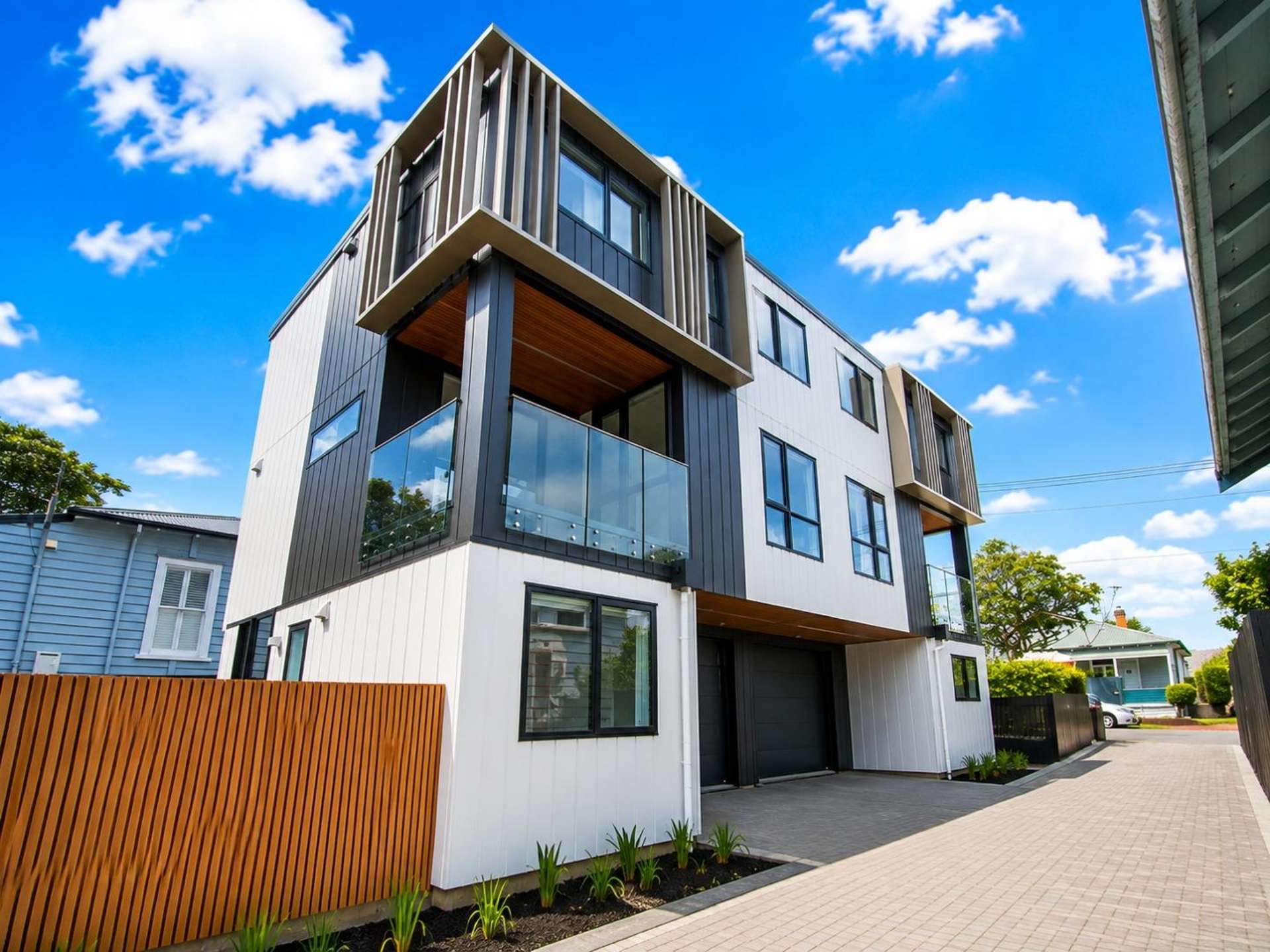 12A Tenterden Ave 1728_0