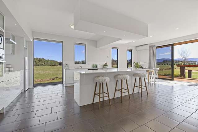 102 Glews Road Cust_3