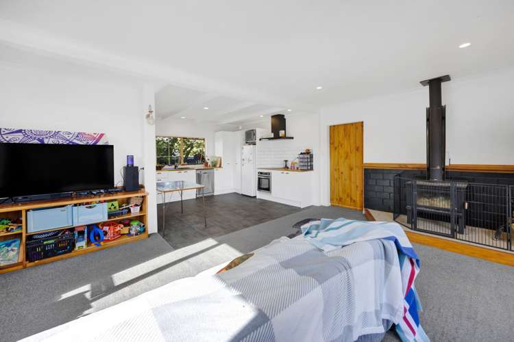 9 Standish Street Midhirst_11