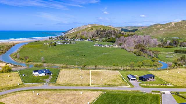 50 Punawaitai Road Pourerere Beach_1