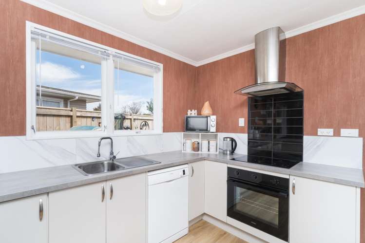 28 Karamea Crescent Kelvin Grove_5