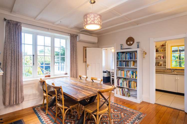 900 Caroline Road Mayfair_8