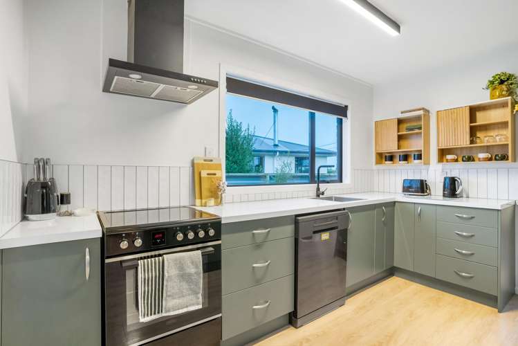 65 Eglinton Street Winton_1