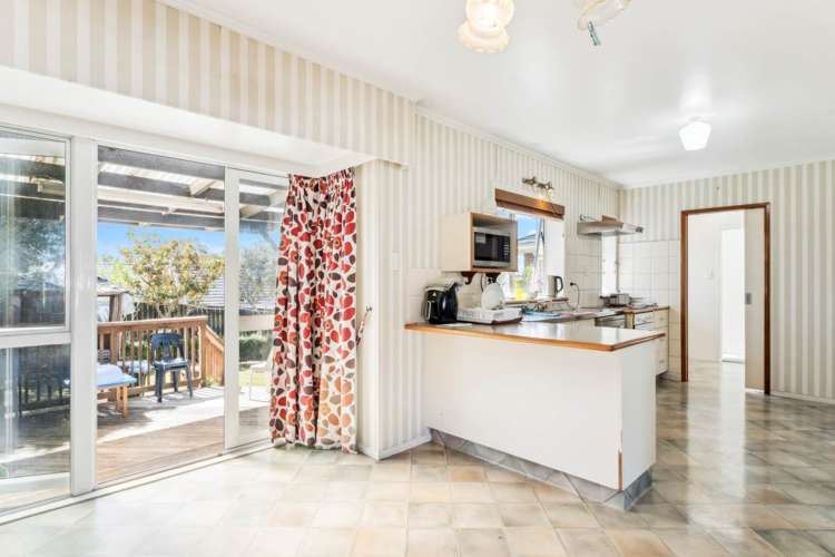 8 Camellia Place Mt Roskill_9