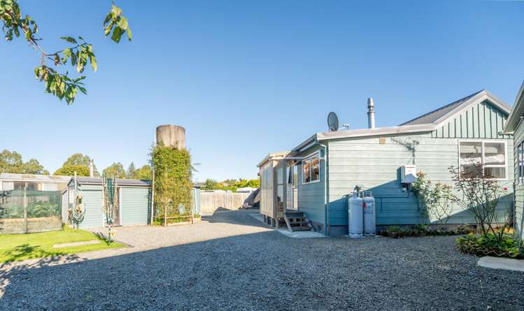 584 Woodbury Road Woodbury_15