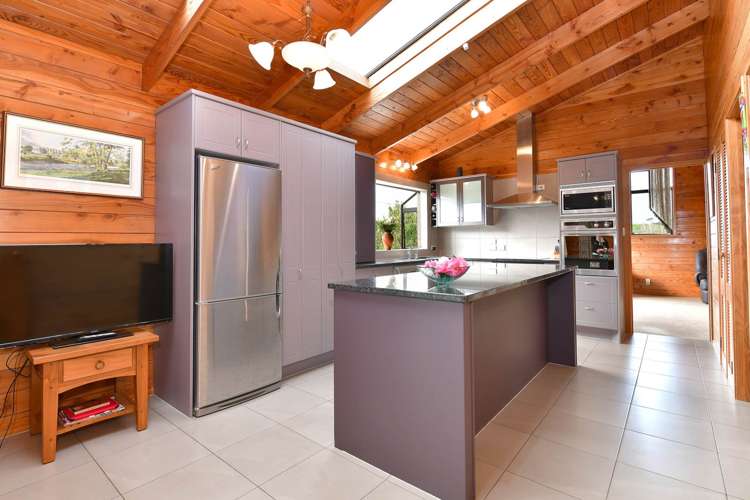 73 Sharon Road Waitoki_21