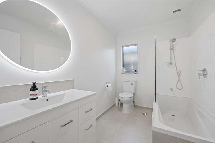 16 Harore Road Takanini_13