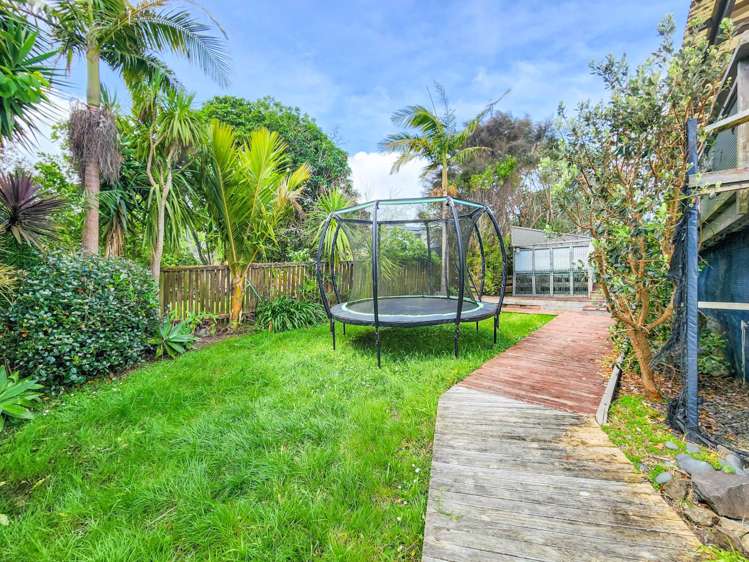 21B Brian Crescent Stanmore Bay_9