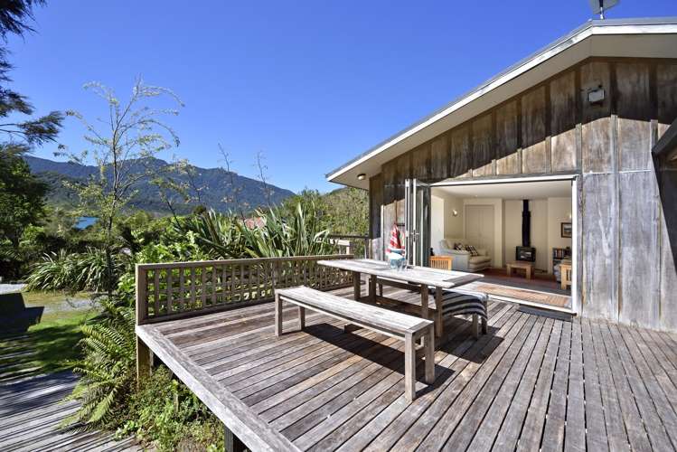 3215 Archers Road Tennyson Inlet_27