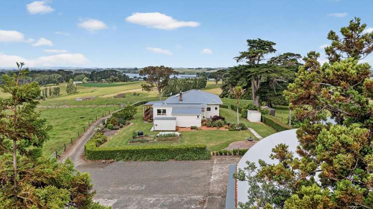 722 Awhitu Road Waiuku_13