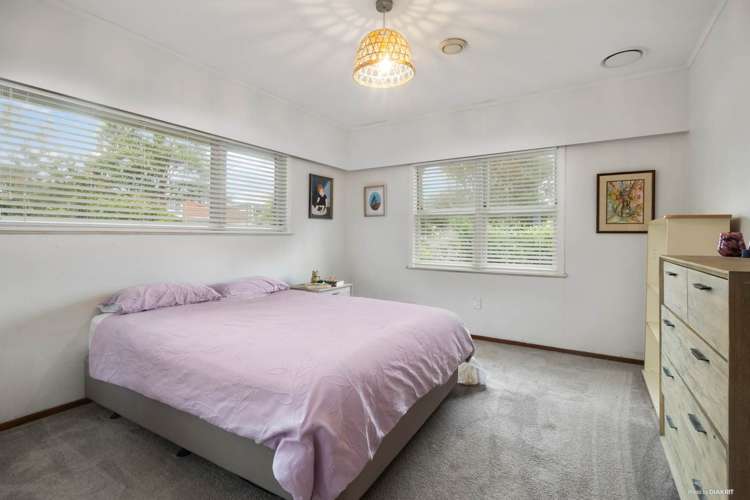 18 Exminster Street Blockhouse Bay_12