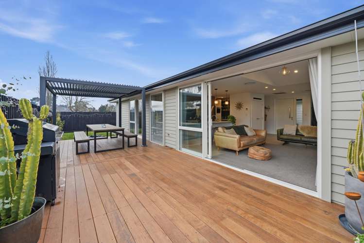 4 Olearia Lane Woodend_13