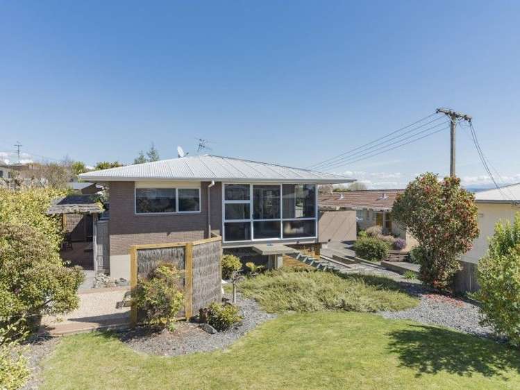 39 Maitland Avenue Stoke_21