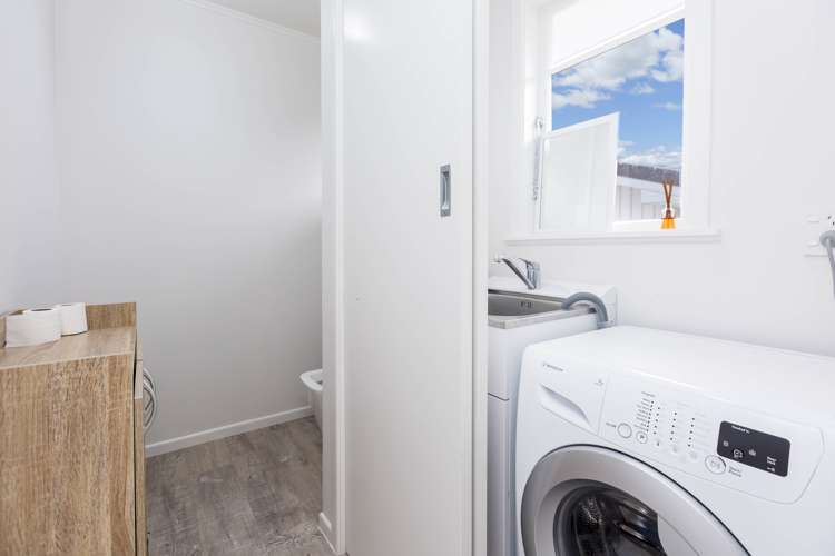21 Totara Park Road Clouston Park_16