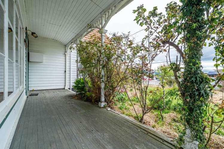 35 Earnslaw Street Avenal_13