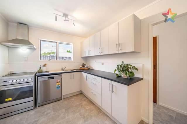 69b Hartford Crescent Totara Park_3