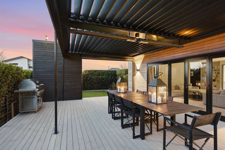 29 Carnaveron Drive Lincoln_24