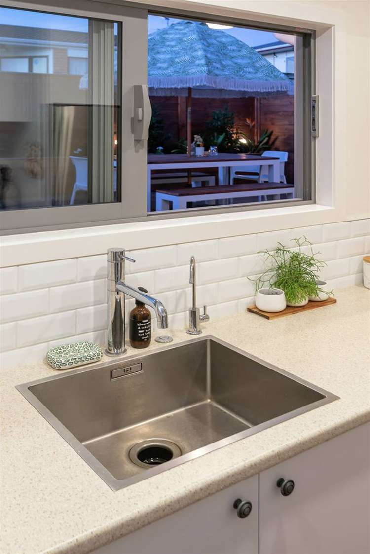 3/71 Moore Street Howick_8