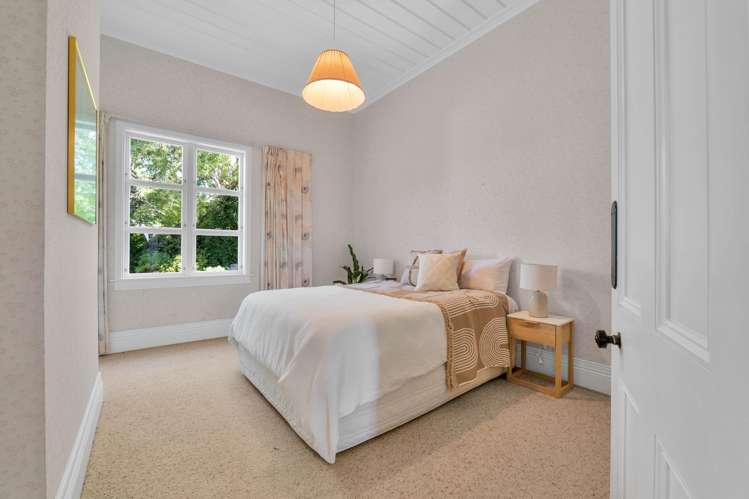 568 South Road Omata_19