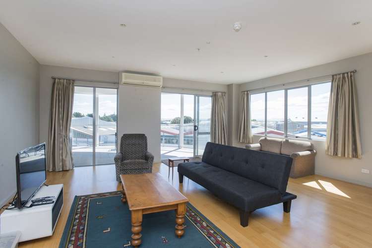 14/90 Customhouse Street Gisborne_3