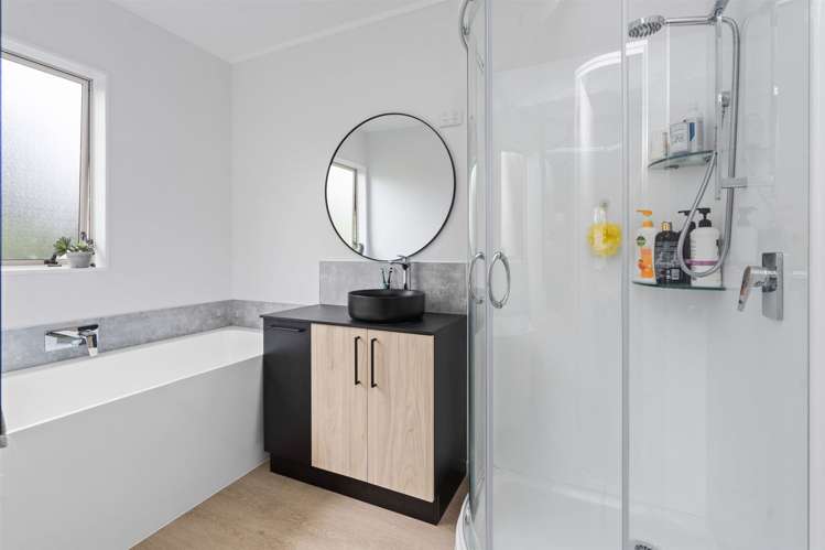 24 Ridgeway Drive Kamo_12