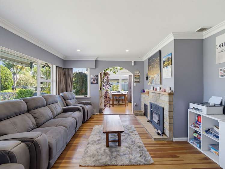 14 Hitchings Ave Onekawa_6