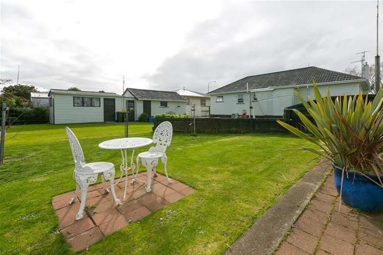 229 Glover Road Hawera_15
