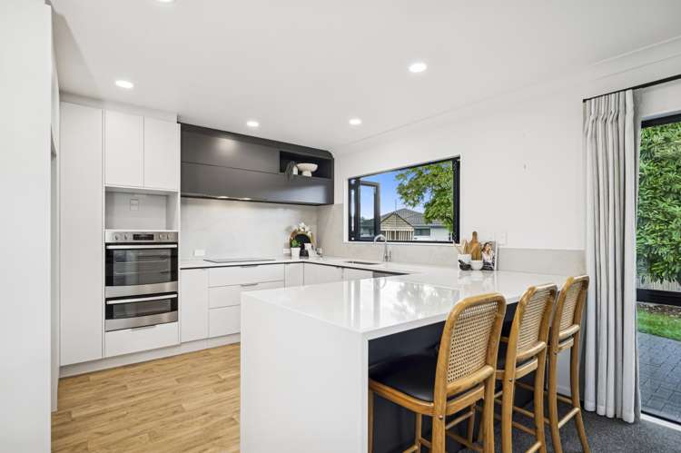 65 Basley Road Owhata_5