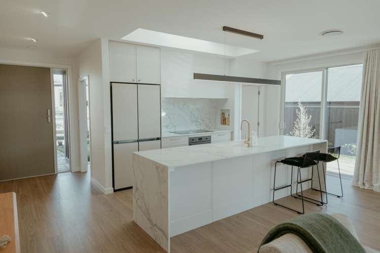 11 Poukirikiri Place_5