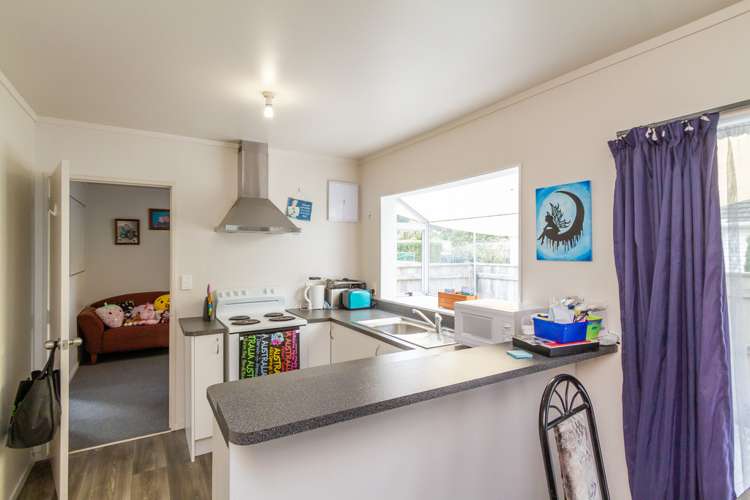 1/46 Hyde Street Wainuiomata_1